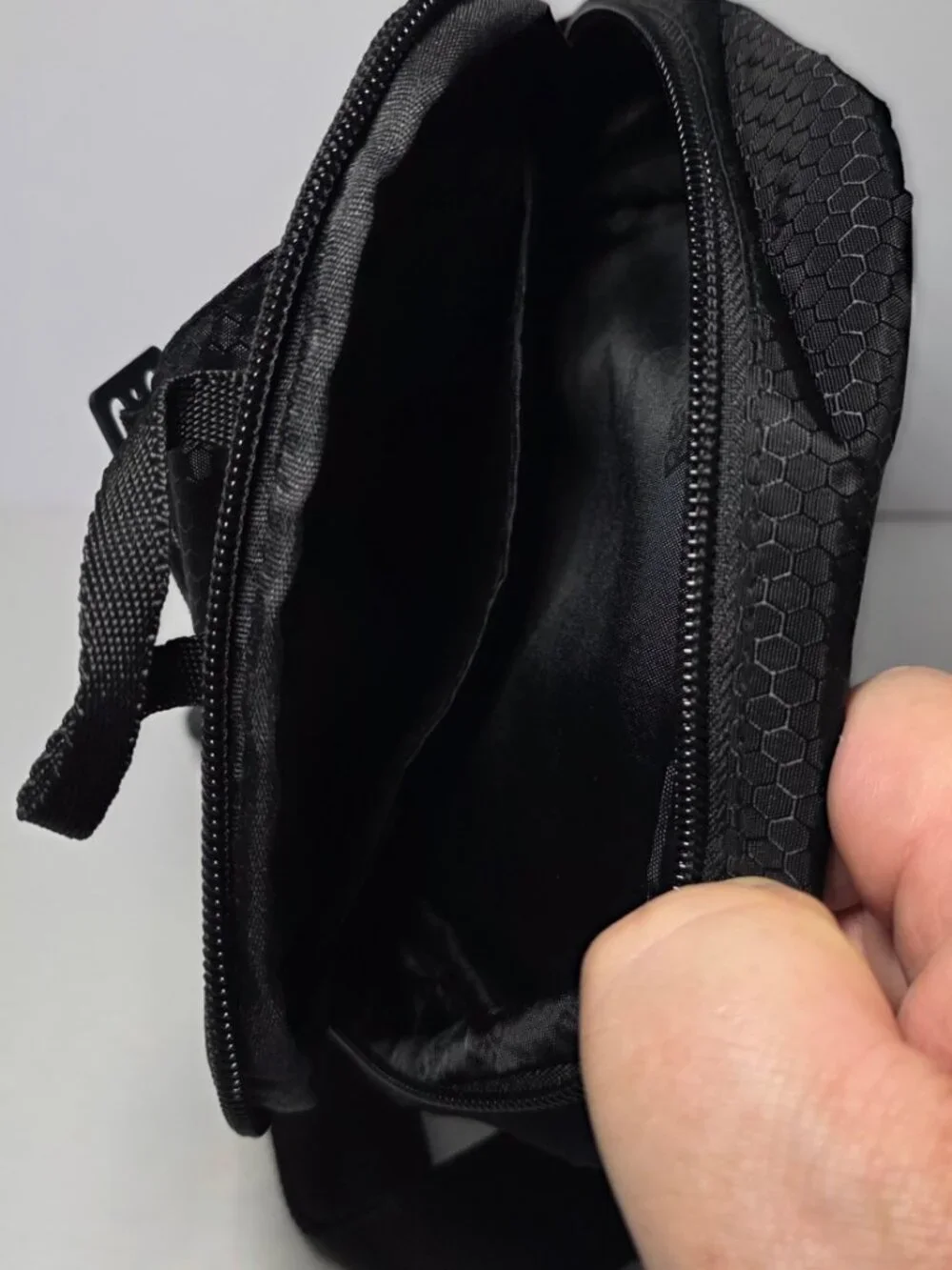 Reebok Black Crossbody Sling Bag with Adjustable Strap
